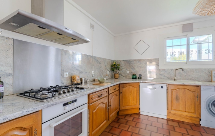 Maison LE PORGE (33680)  130 m2 386 000 € 