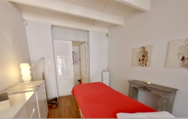 Activité commerciale SAINT-MEDARD-EN-JALLES (33160)  140 m2 125 000 € 