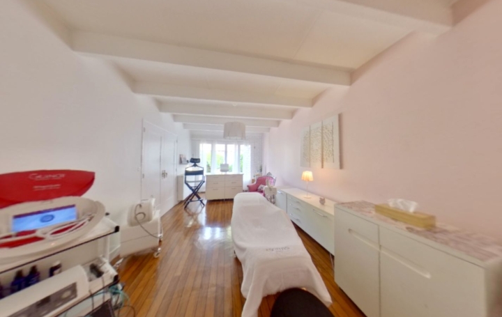 Activité commerciale SAINT-MEDARD-EN-JALLES (33160)  140 m2 125 000 € 