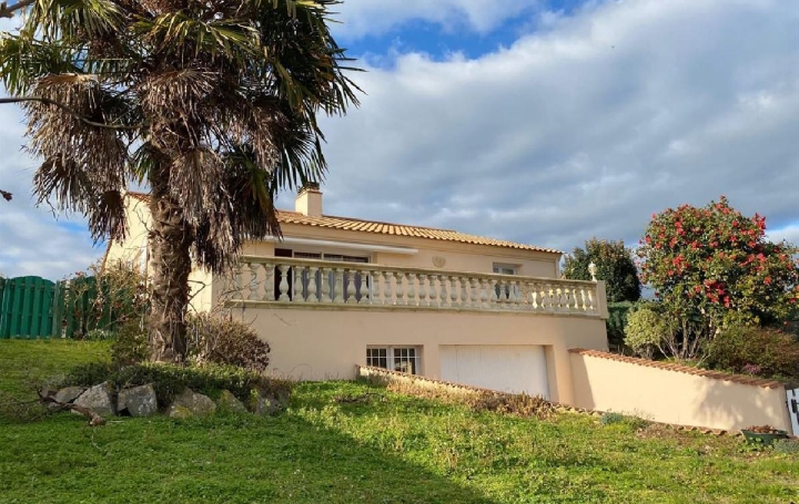 Réseau Immo-diffusion : Maison  L'AIGUILLON-SUR-VIE  105 m2 311 250 € 