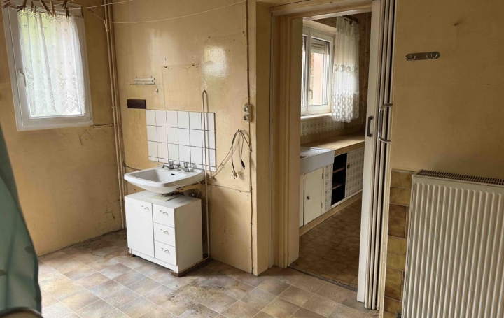 Maison FAULQUEMONT (57380)  74 m2 65 000 € 