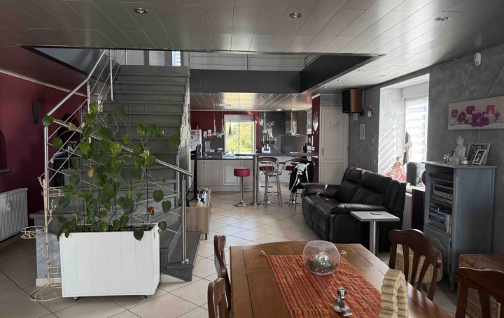 Maison de village HOLVING (57510)  180 m2 288 000 € 