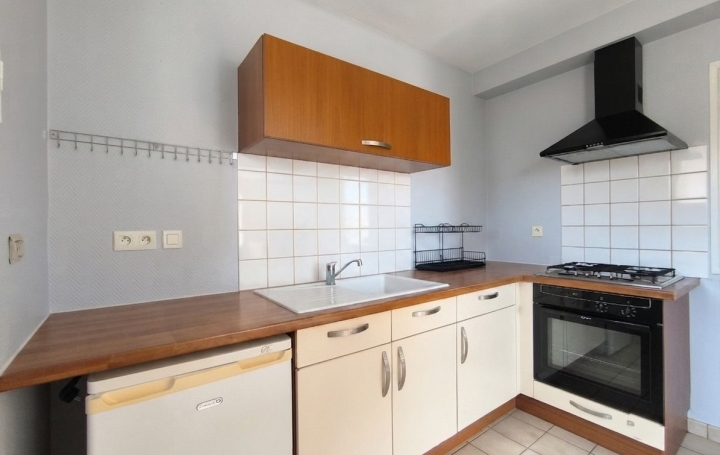 Maison LUX (71100)  98 m2 907 € 