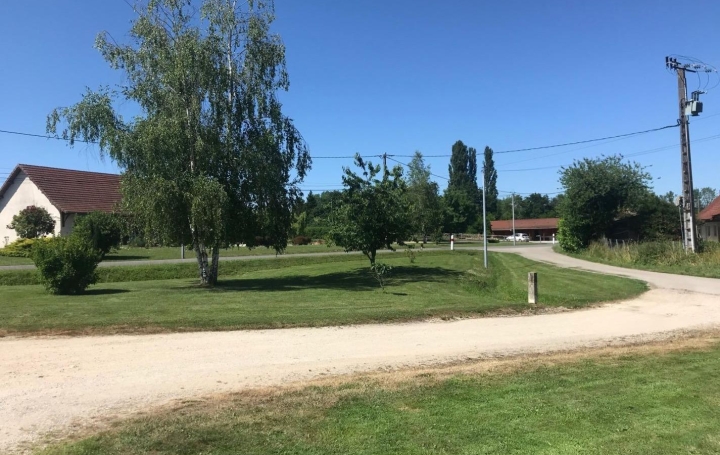 Réseau Immo-diffusion : Maison  LOUHANS  106 m2 168 800 € 