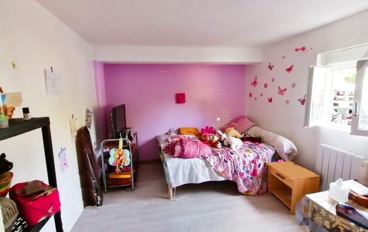 Réseau Immo-diffusion : Maison  VIRE  106 m2 187 900 € 