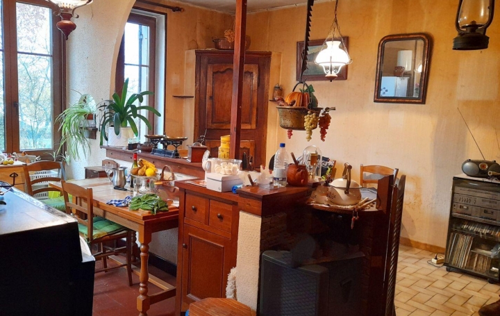 Réseau Immo-diffusion : Maison  TOURNUS  94 m2 159 500 € 