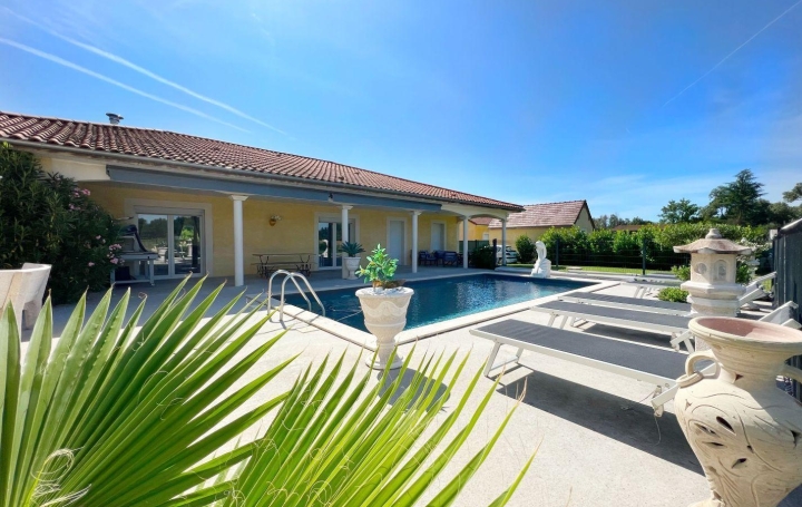 Réseau Immo-diffusion : Maison  TOURNUS  200 m2 329 000 € 