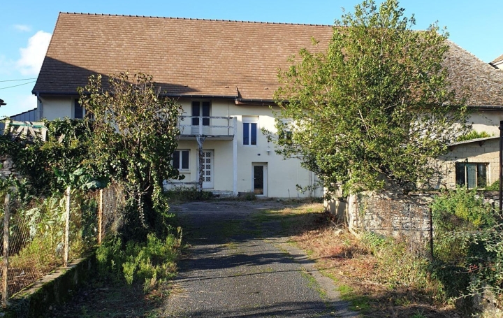 Réseau Immo-diffusion : Maison  CRISSEY  250 m2 252 000 € 