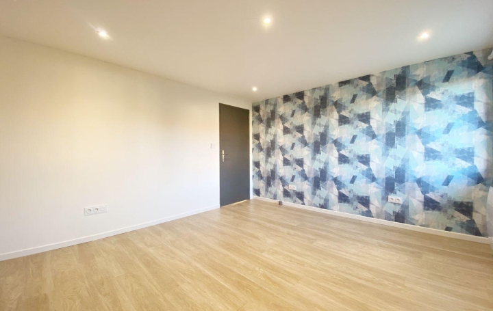 Réseau Immo-diffusion : Maison  BEY  198 m2 210 000 € 