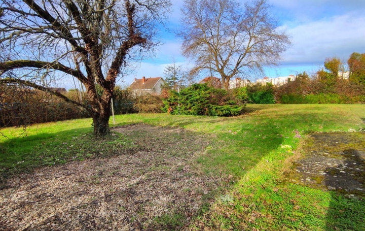 Réseau Immo-diffusion : Terrain  FRONTENARD   27 000 € 