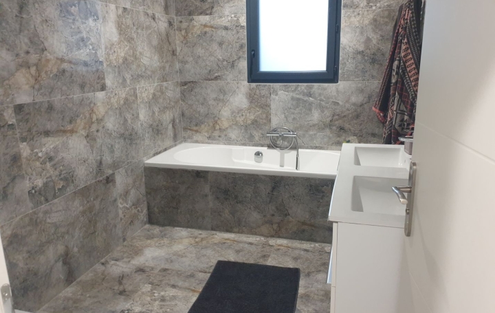 Villa CRISSEY (71530)  151 m2 355 000 € 