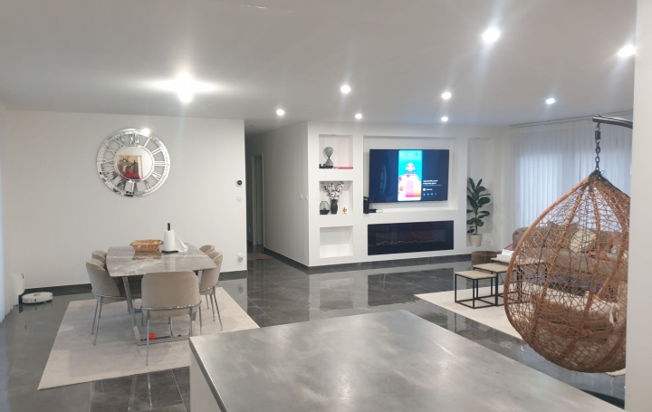 Villa CRISSEY (71530)  151 m2 355 000 € 