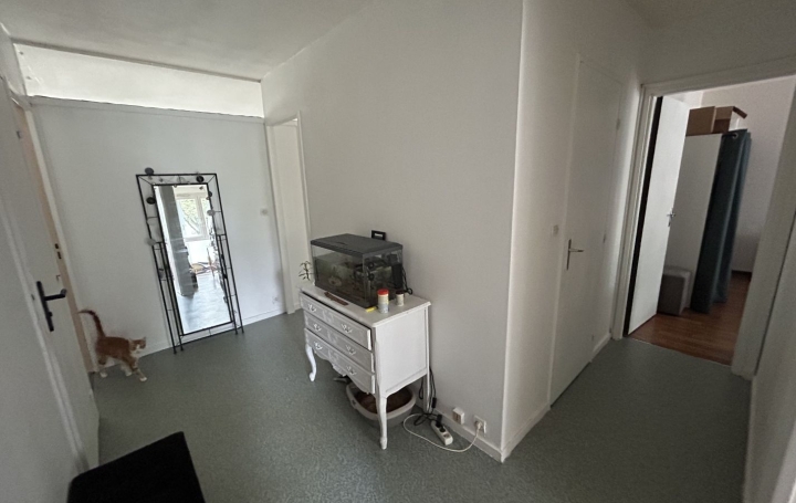 Réseau Immo-diffusion : Appartement P4  LONGVIC  81 m2 125 000 € 