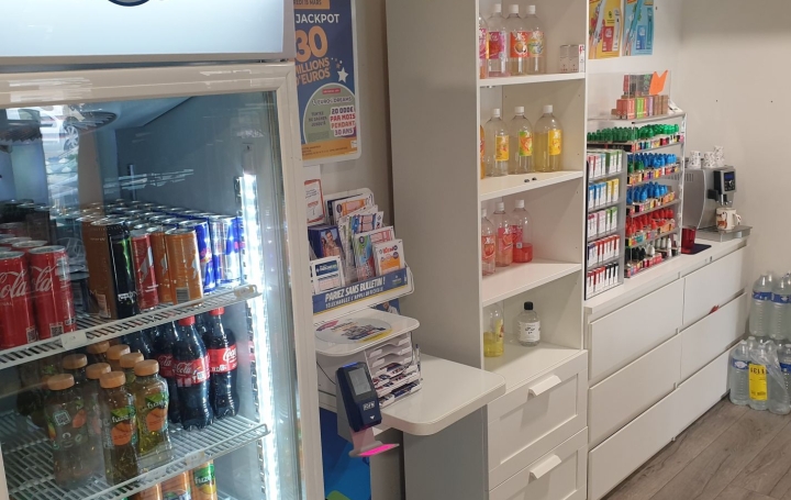 Local commercial CHALON-SUR-SAONE (71100)  76 m2 93 500 € 