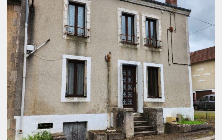Réseau Immo-diffusion : Maison de ville  LUZY  105 m2 45 000 € 