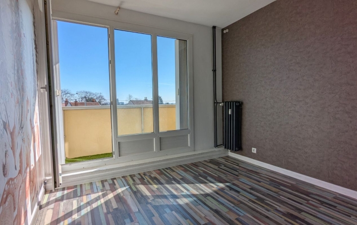 5 Pièces DIJON (21000)  78 m2 135 000 € 