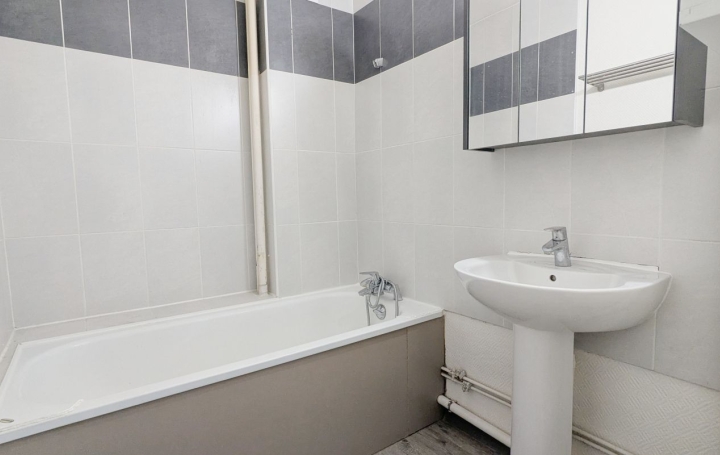 5 Pièces DIJON (21000)  78 m2 135 000 € 