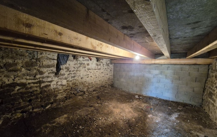 Maison NOLAY (21340)  150 m2 45 000 € 