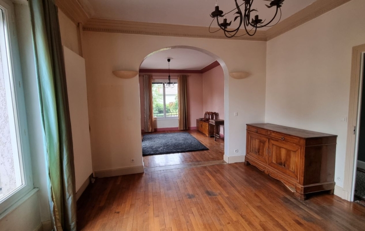 Villa CHALON-SUR-SAONE (71100)  193 m2 349 000 € 