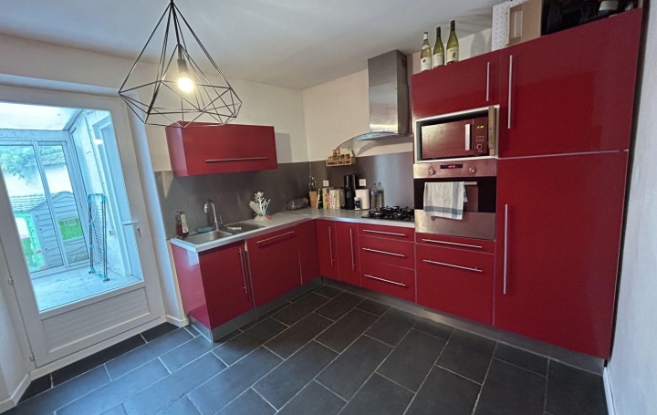 3 Pièces DIJON (21000)  64 m2 165 000 € 