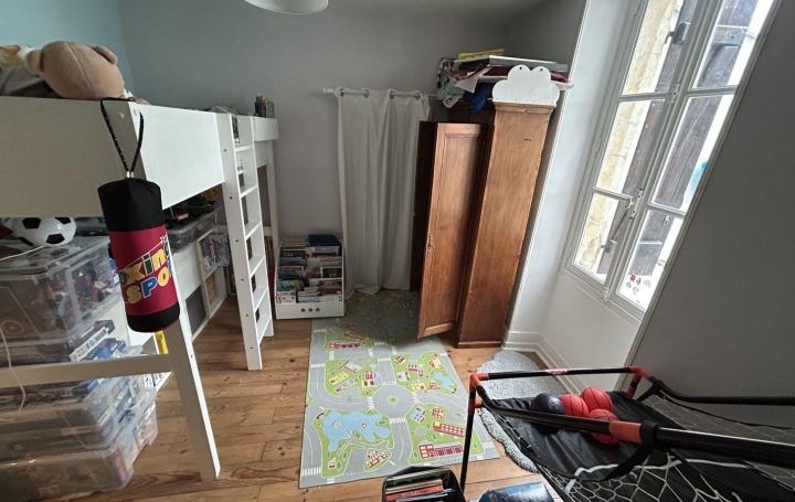 3 Pièces DIJON (21000)  64 m2 165 000 € 