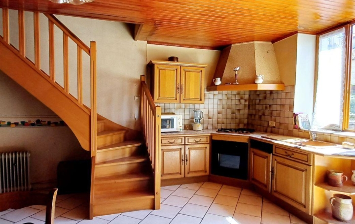 Maison MONTREVEL (39320)  90 m2 109 000 € 