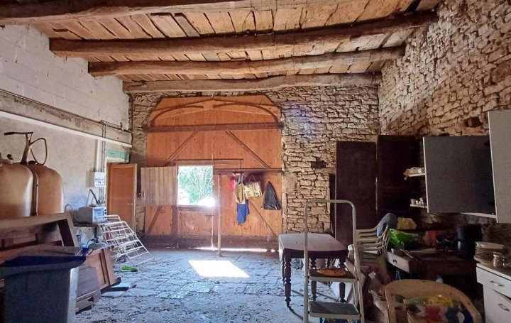 Maison MONTREVEL (39320)  90 m2 109 000 € 