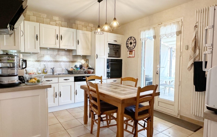 Maison CHAMPFORGEUIL (71530)  88 m2 195 000 € 