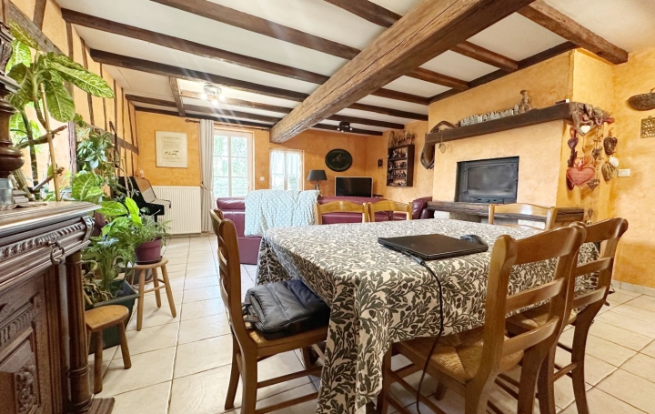 Maison LESSARD-EN-BRESSE (71440)  155 m2 499 000 € 