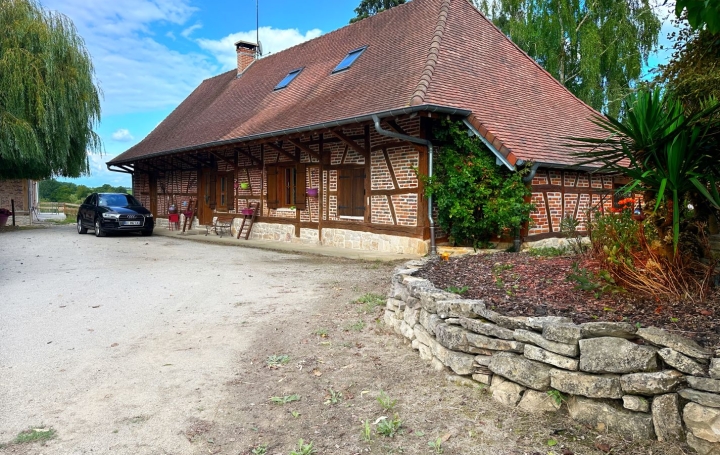 Maison LESSARD-EN-BRESSE (71440)  155 m2 499 000 € 