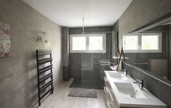 Maison DIJON (21000)  120 m2 339 000 € 