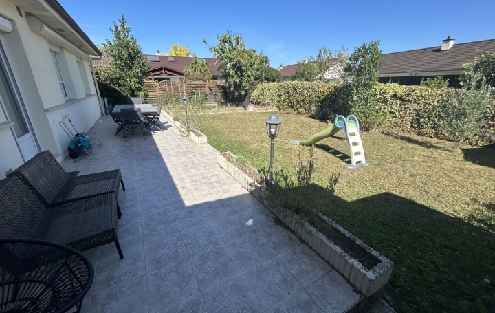 Maison LONGVIC (21600)  137 m2 367 000 € 