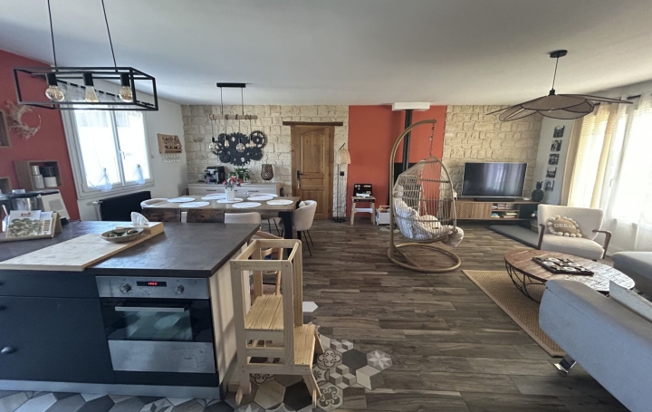 Maison LONGVIC (21600)  137 m2 367 000 € 