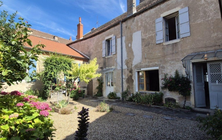 Maison CHAGNY (71150)  237 m2 316 000 € 