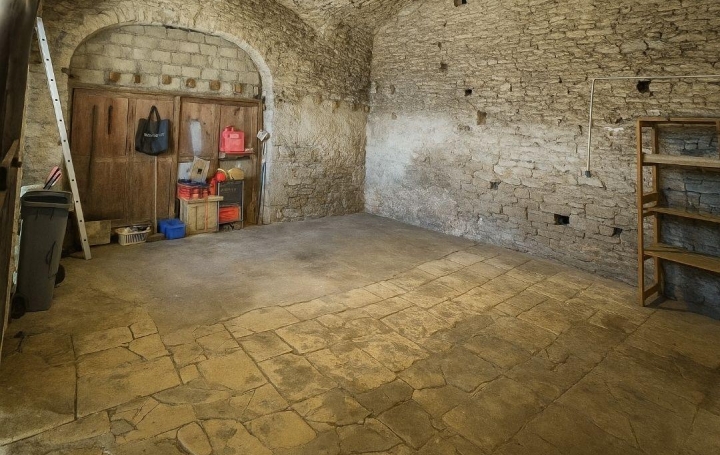 Maison CHAGNY (71150)  237 m2 316 000 € 