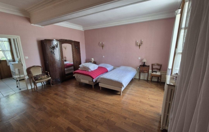 Maison CHAGNY (71150)  237 m2 316 000 € 