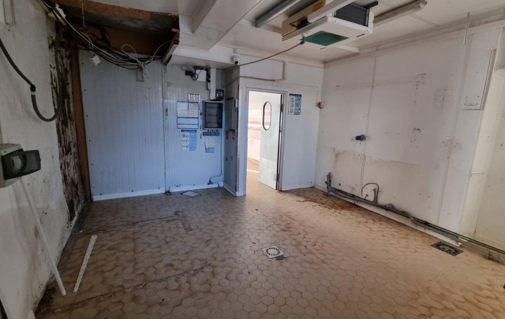 Local commercial CHALON-SUR-SAONE (71100)  65 m2 75 000 € 