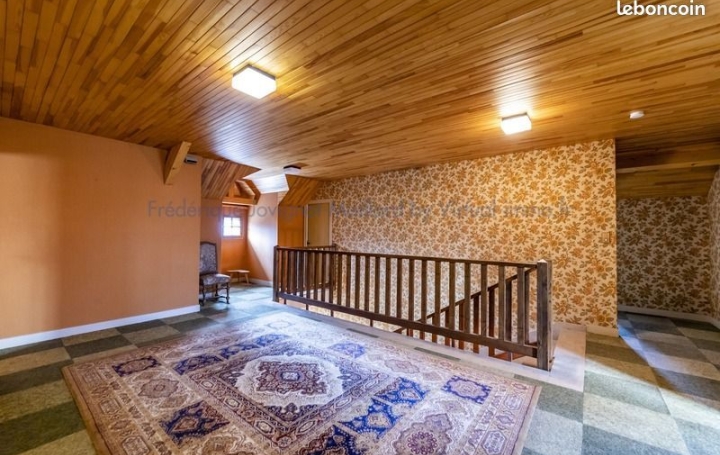 Maison PONT-DE-POITTE (39130)  309 m2 270 000 € 