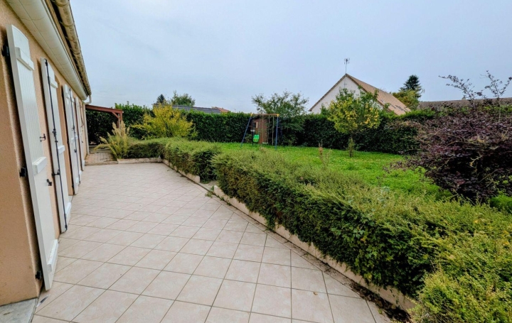 Maison CHAMPFORGEUIL (71530)  91 m2 219 450 € 