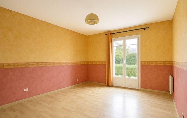 Maison CHAMPFORGEUIL (71530)  91 m2 219 450 € 