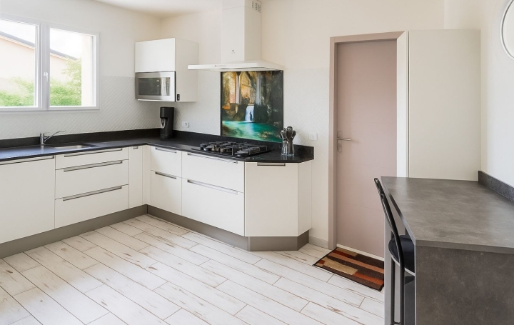 Maison PLAISSAN (34230)  98 m2 379 000 € 