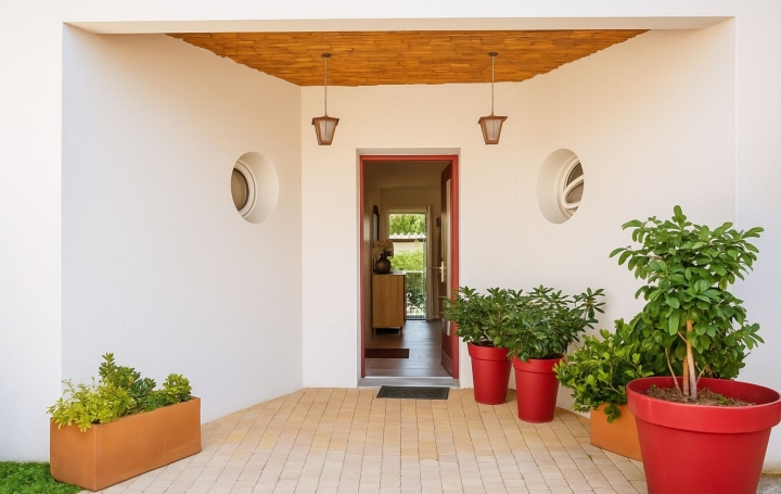 Maison PLAISSAN (34230)  98 m2 379 000 € 