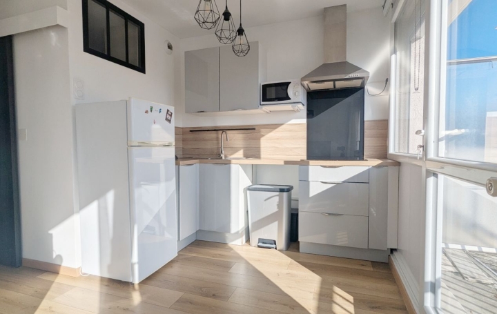 Studio DIJON (21000)  26 m2 97 000 € 