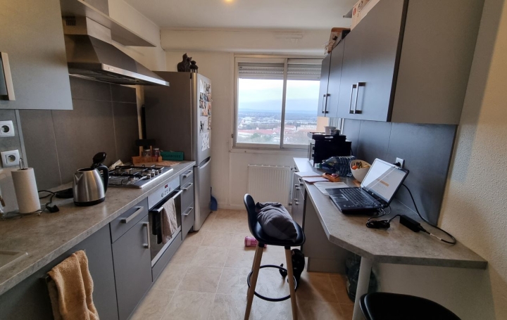 3 Pièces CHALON-SUR-SAONE (71100)  65 m2 75 000 € 