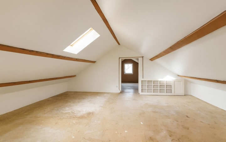 Immeuble CHALON-SUR-SAONE (71100)  152 m2 215 000 € 