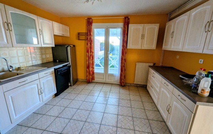 Maison / Villa CHAMPFORGEUIL (71530) 87 m<sup>2</sup> 180 200 € 