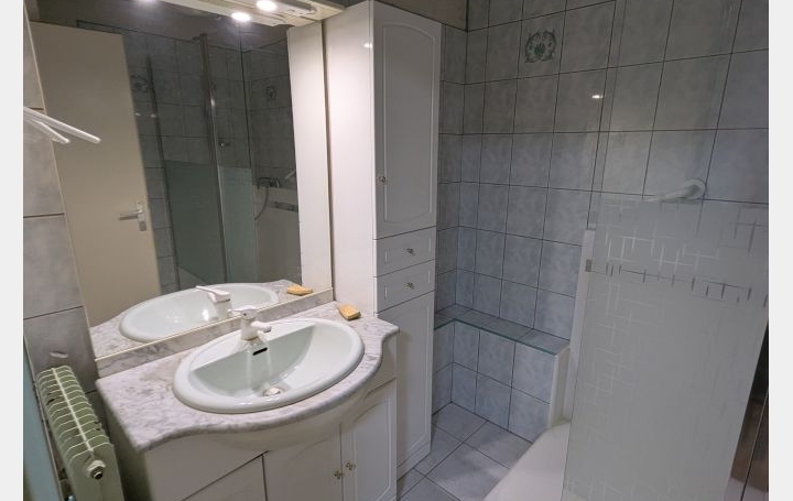 Maison CHAMPFORGEUIL (71530)  87 m2 180 200 € 