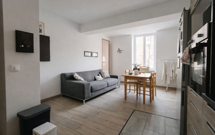 3 Pièces UCHIZY (71700)  59 m2 80 000 € 