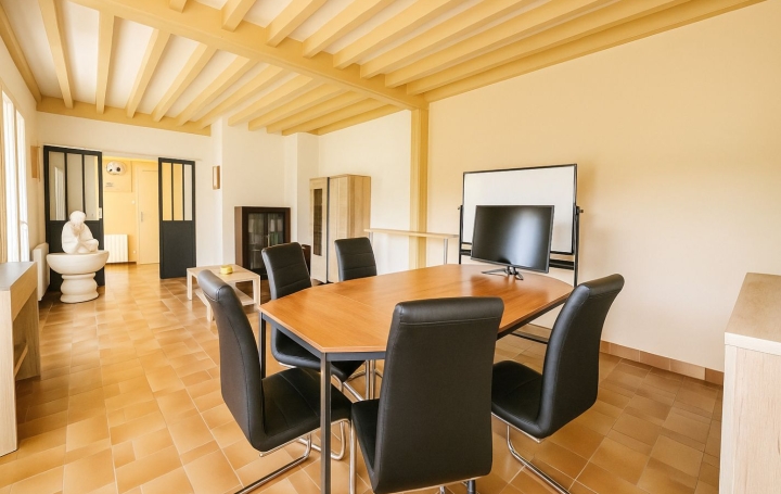 Local commercial SAINT-MARCEL (71380)  184 m2 252 000 € 