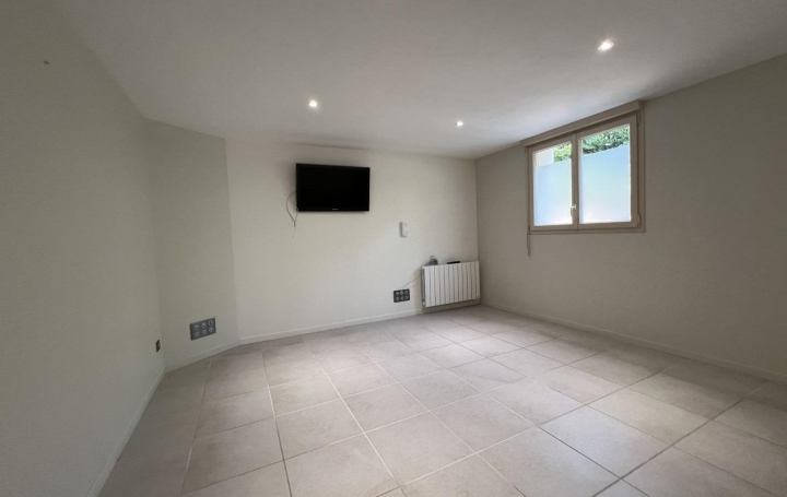 Local commercial SAINT-MARCEL (71380)  184 m2 252 000 € 